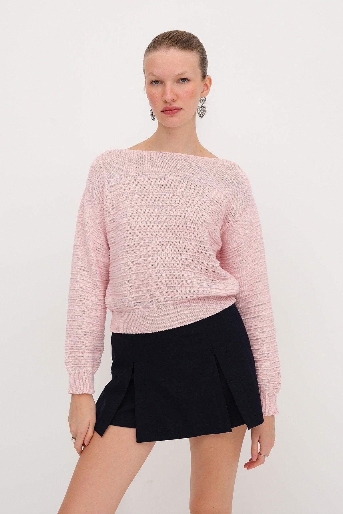 Pink_Crew-Neck-Knit-Sweater-addax