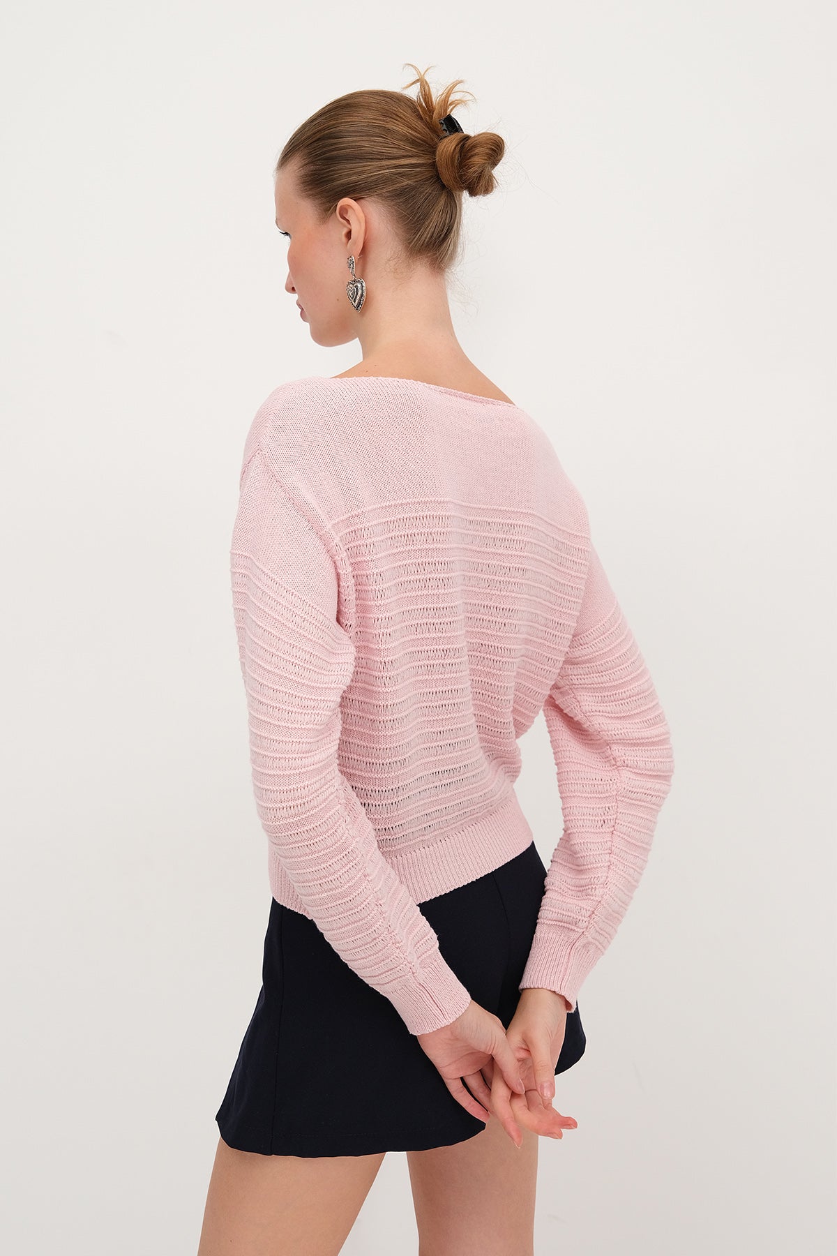 Pink_Crew-Neck-Knit-Sweater-addax