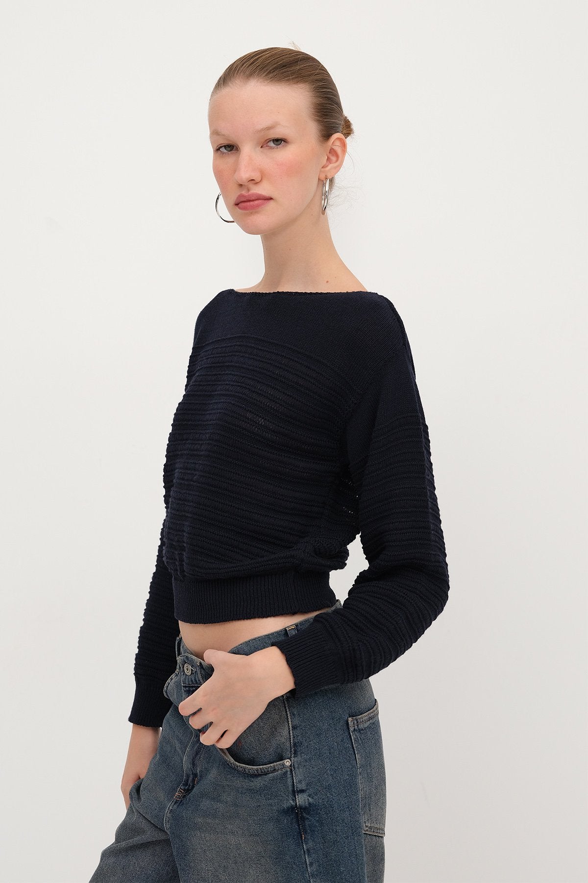 Night-Blue_Neck-Knit-Sweater-addax