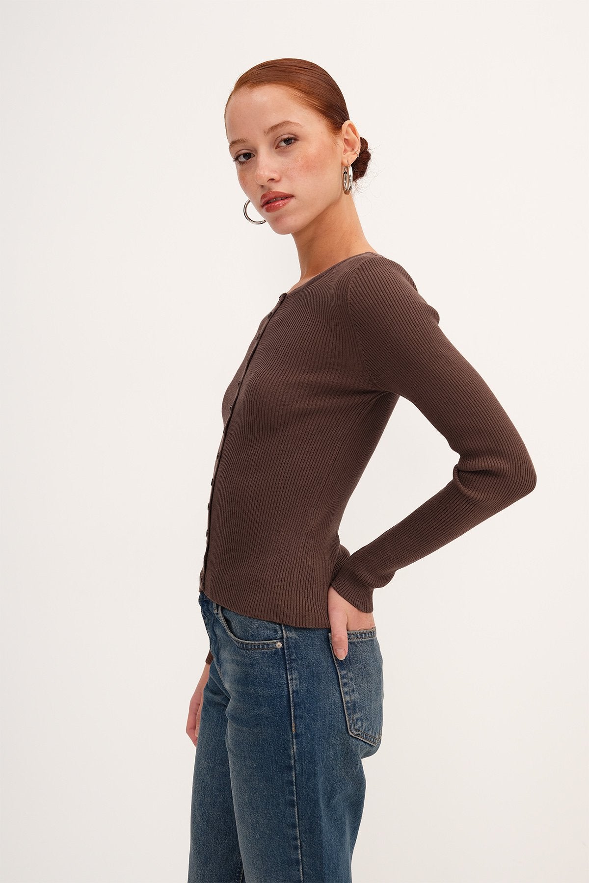 Brown_Long-Sleeve-Buttoned-Cardigan-addax