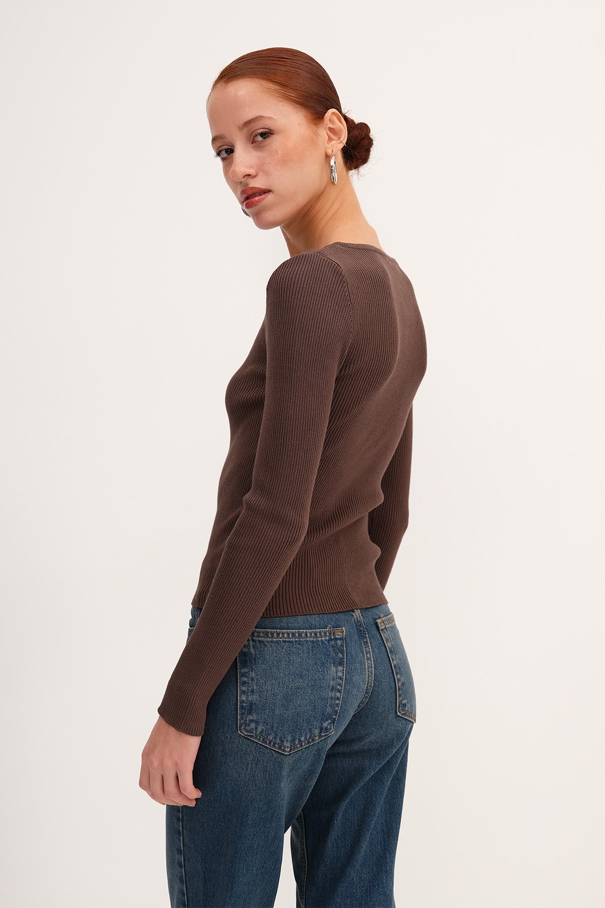 Brown_Long-Sleeve-Buttoned-Cardigan-addax