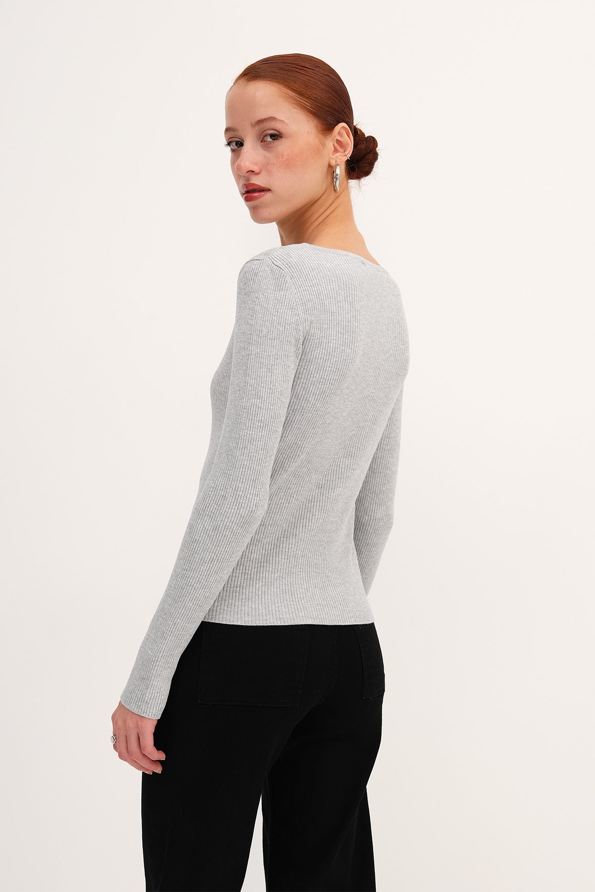 Snow-Melange_Long-Sleeve-Buttoned-Cardigan-addax