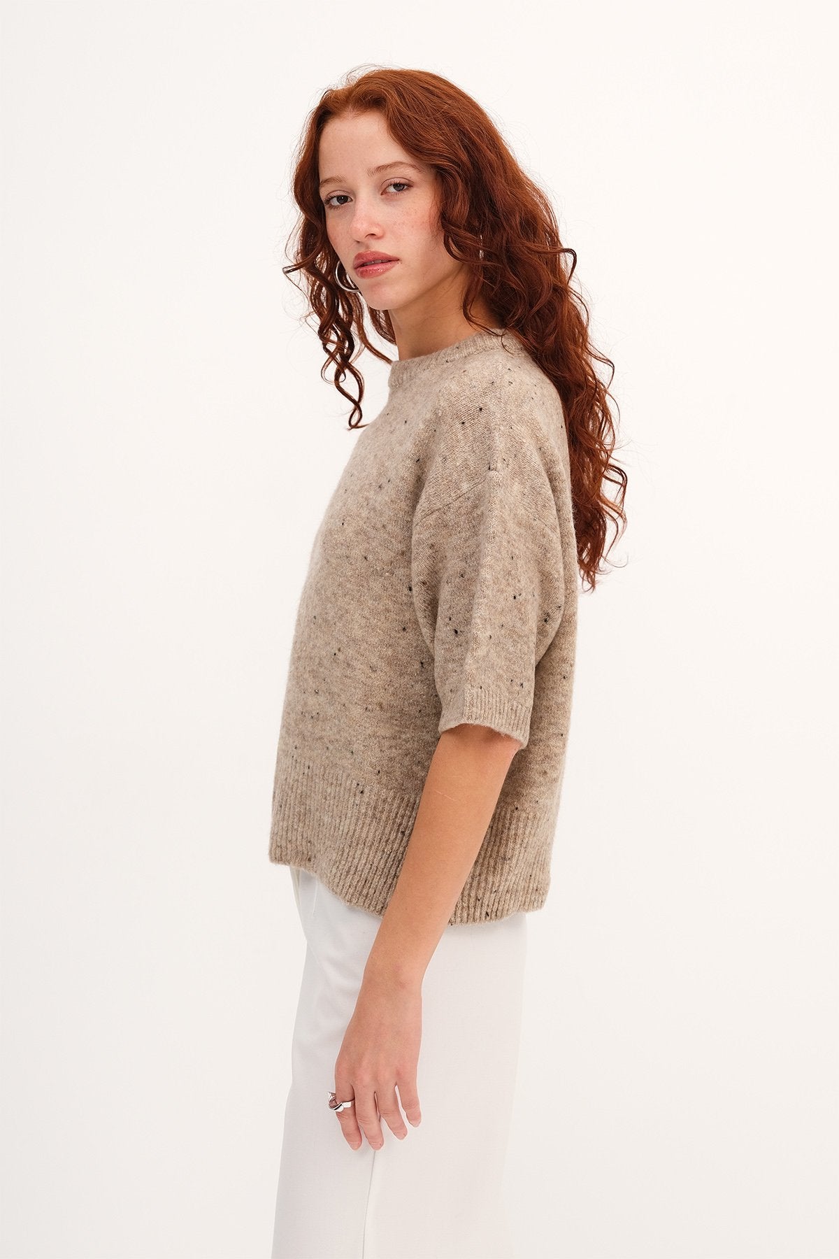 Mink_Crew-Neck-Nep-Yarn-Knit-Sweater-addax