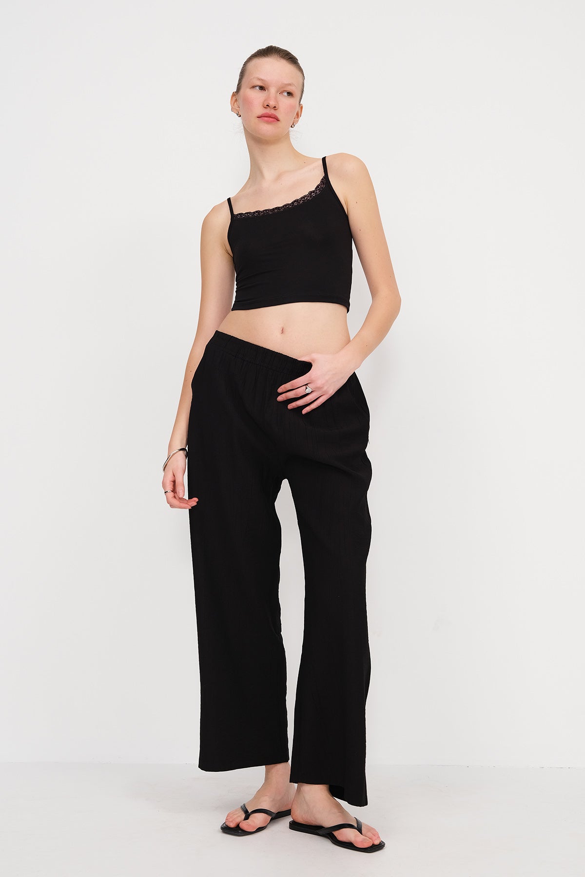 Black_Crop-Tank-Top-with-Rope-Straps-addax