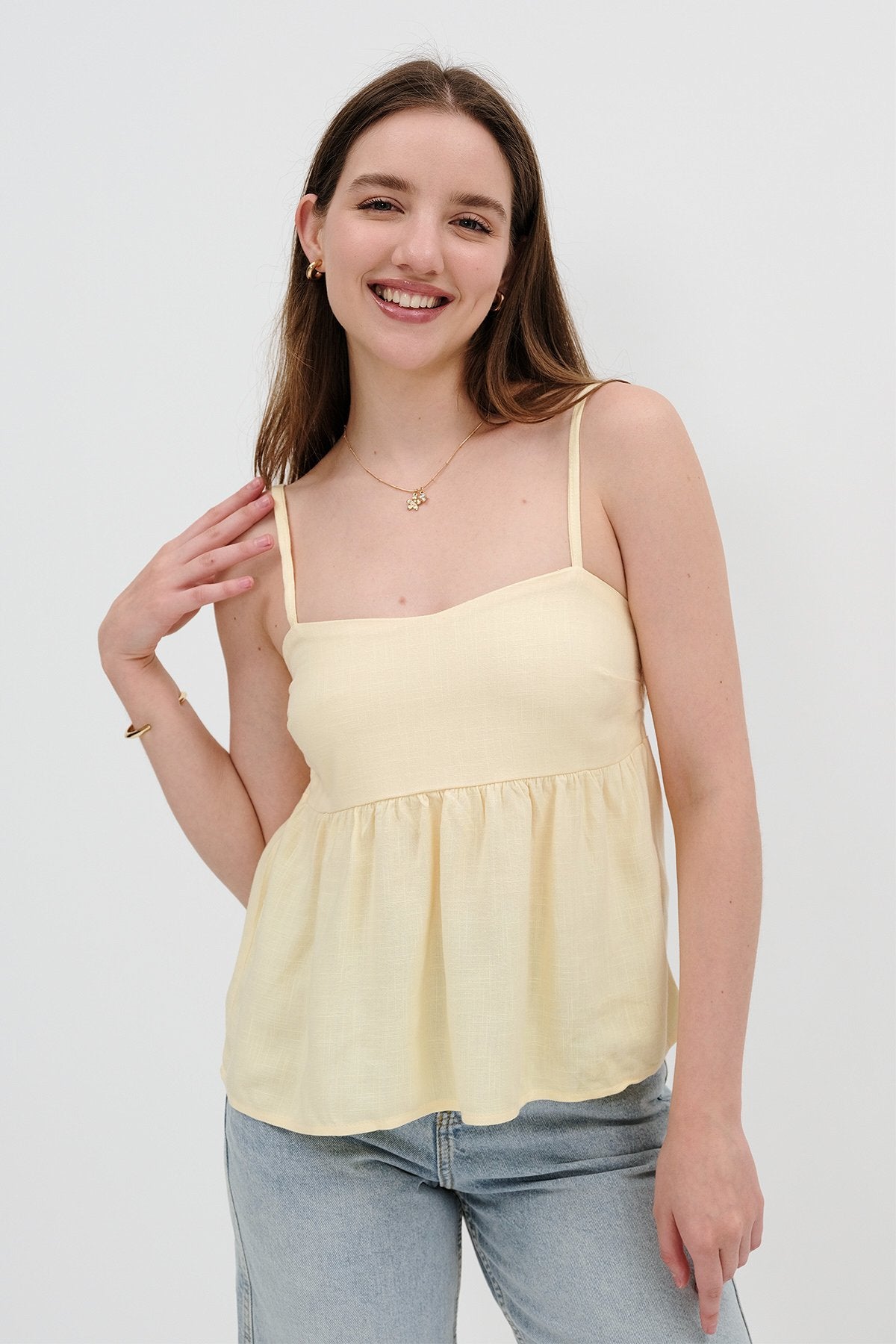 Light-Yellow_Linen-Blended-Rope-Strap-Undershirt-addax