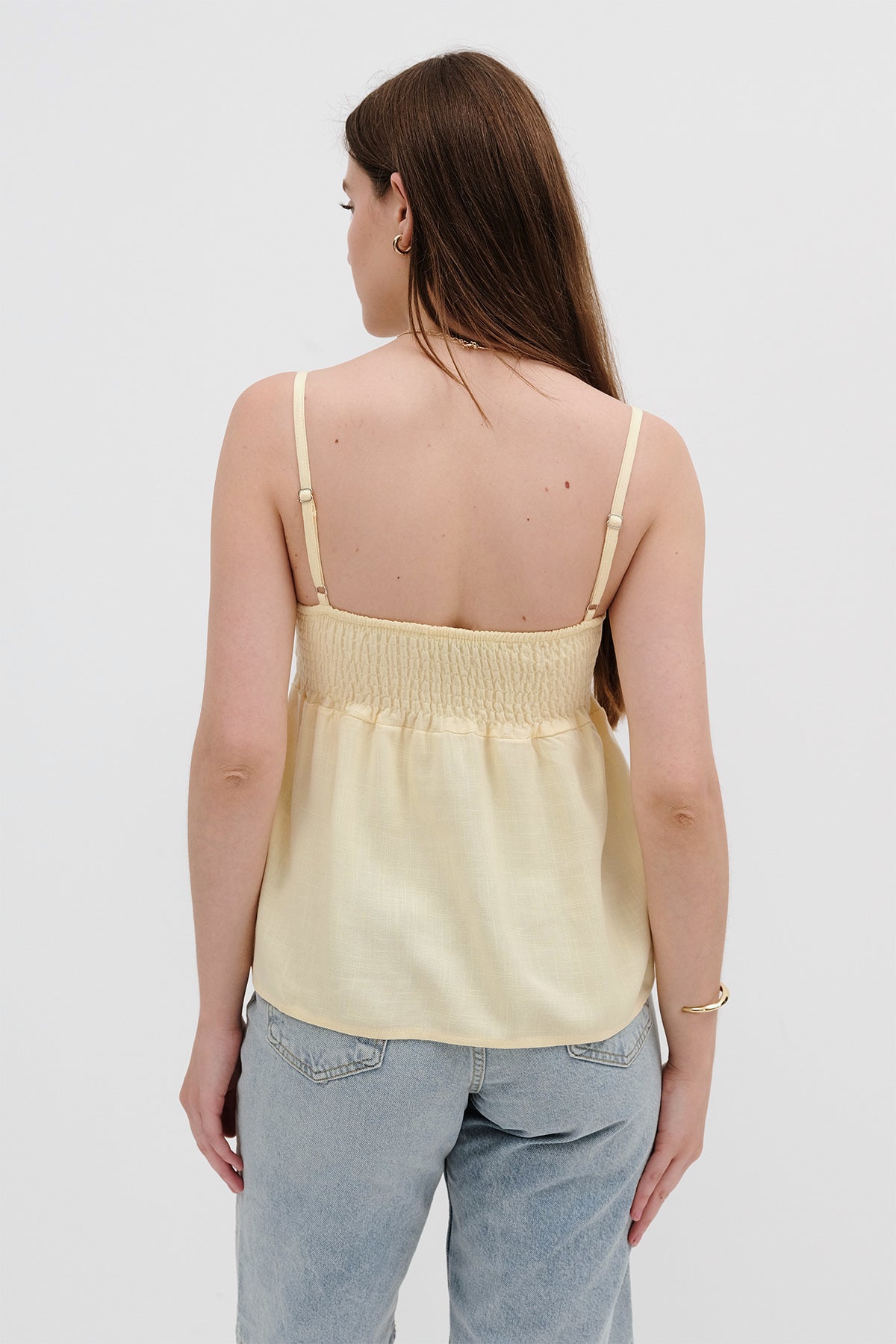 Light-Yellow_Linen-Blended-Rope-Strap-Undershirt-addax