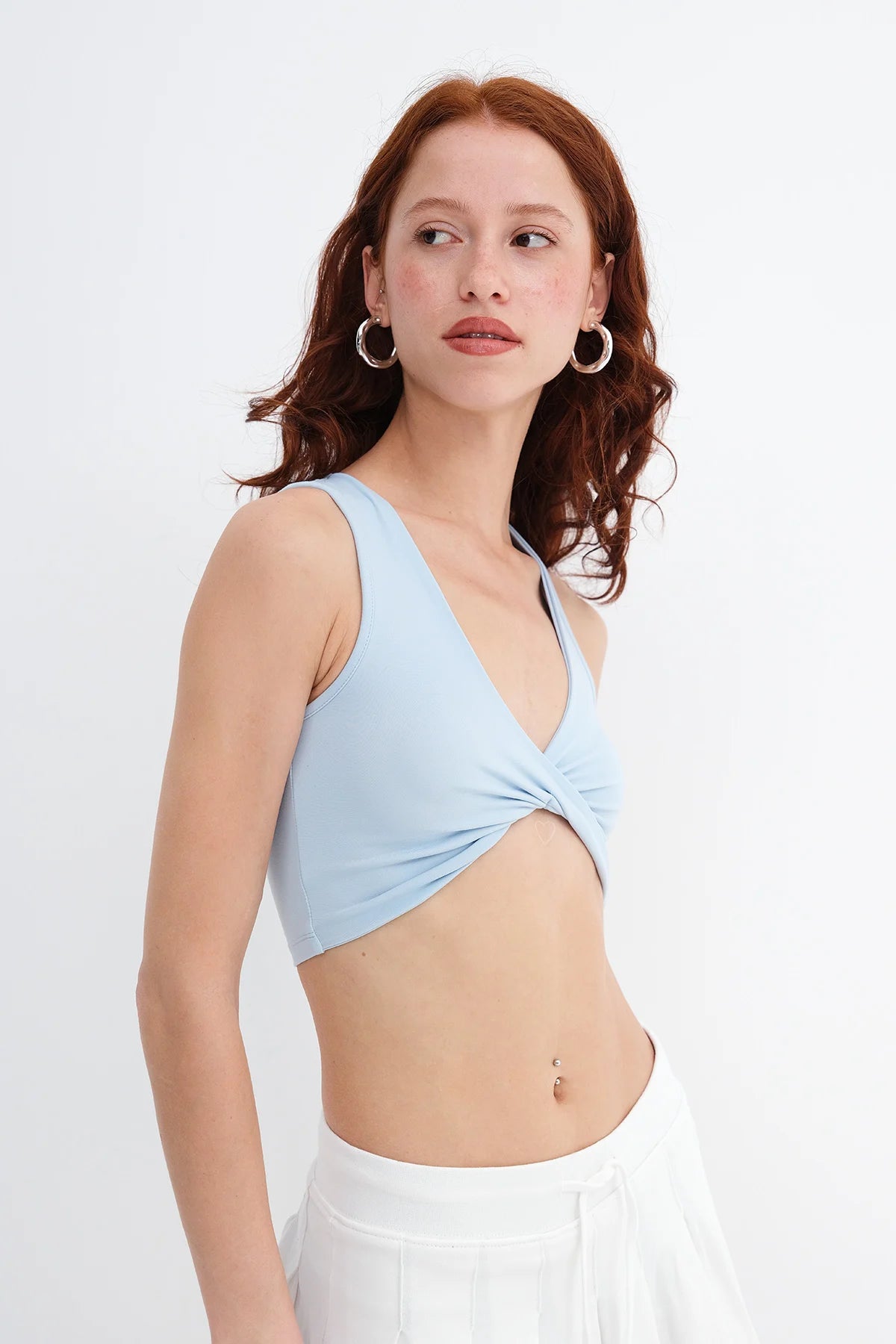 Baby-Blue_Crop-Tank-Top-with-Knot-Detail-addax
