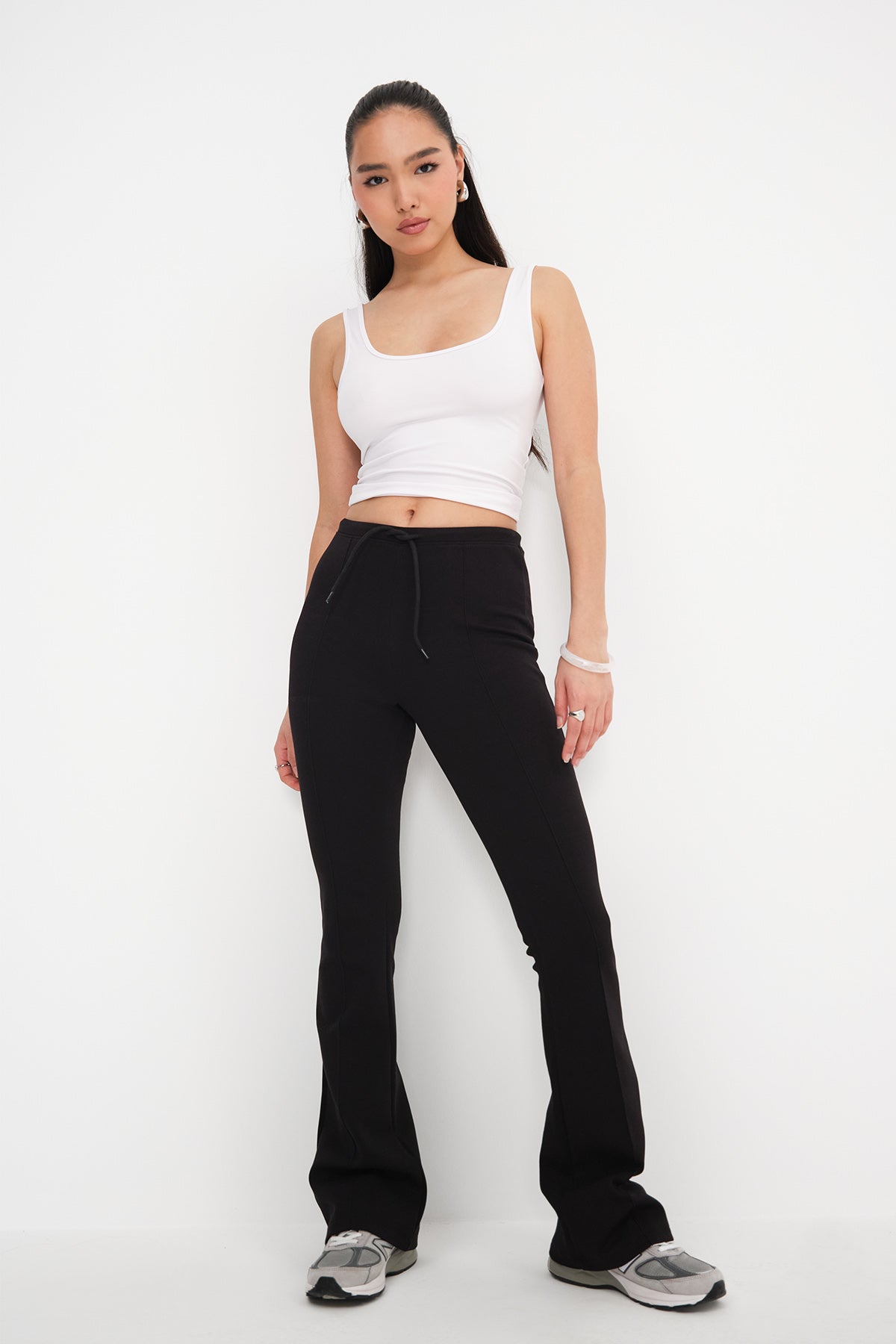 Black_Front-Stitch-Detailed-Tracksuit-addax