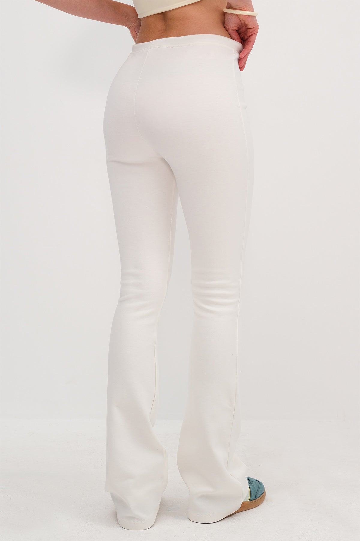 Ecru_Front-Stitch-Detailed-Tracksuit-addax