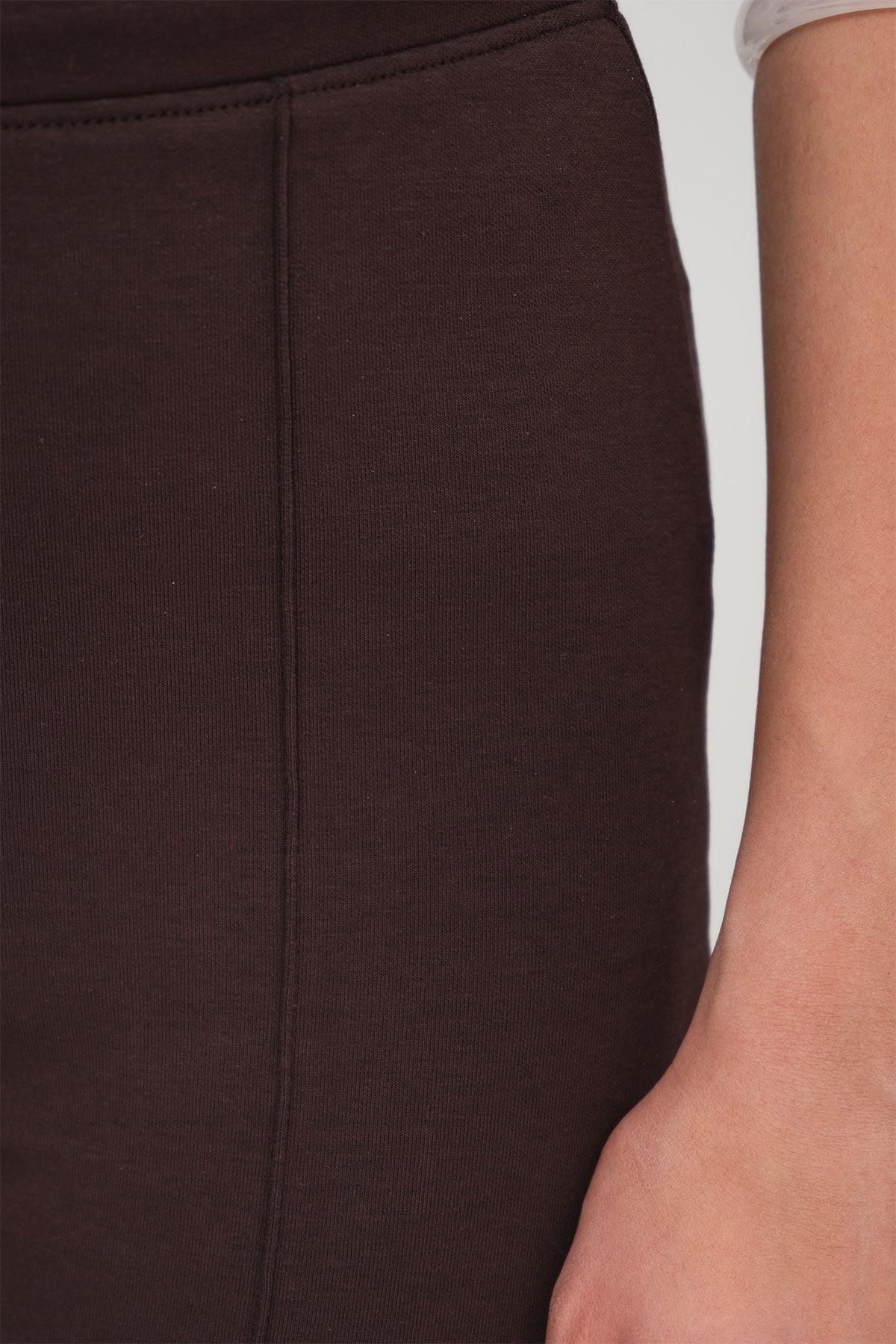 Bitter-Coffee_Front-Stitch-Detailed-Tracksuit-addax