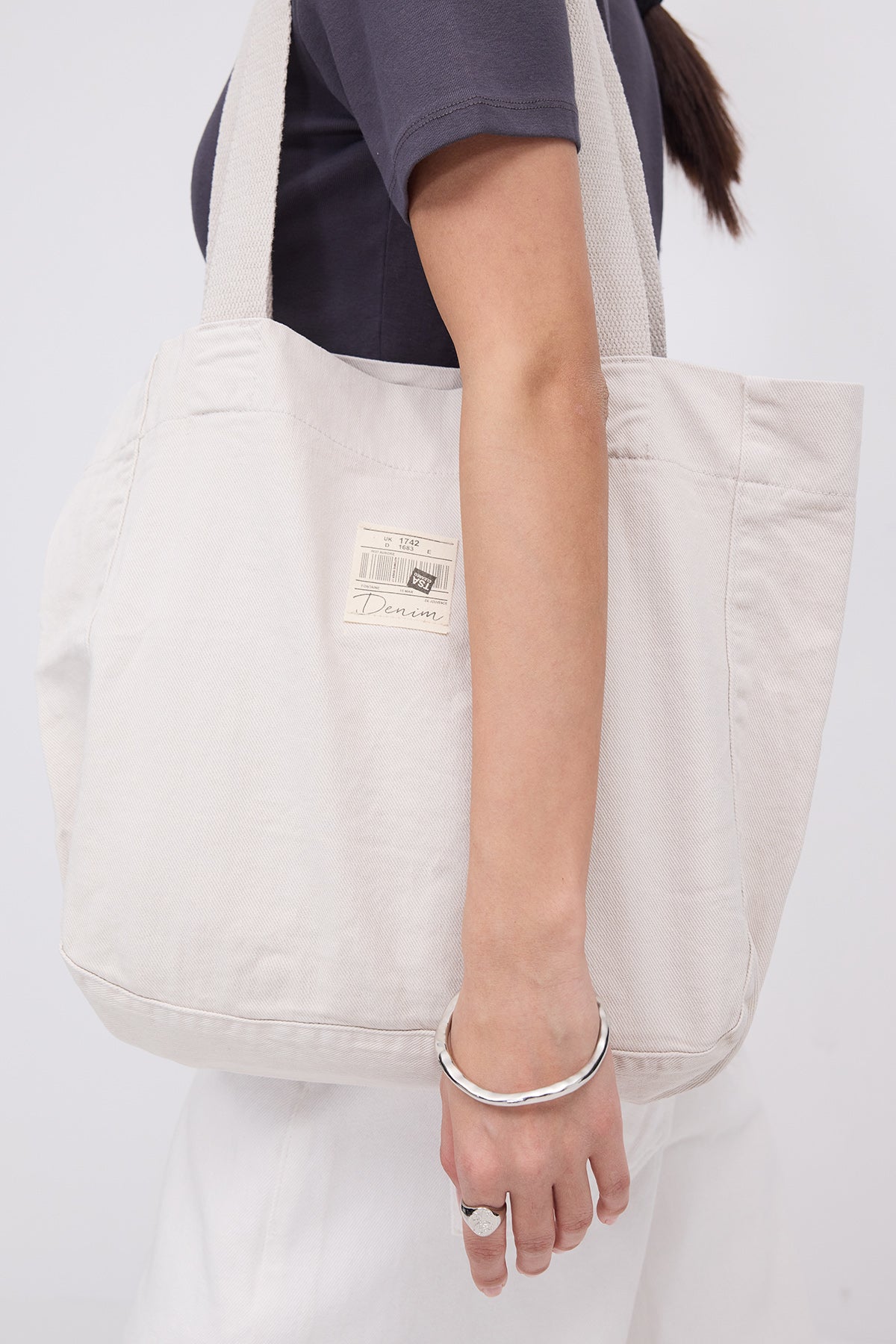 Grey_Tote-Shoulder-Bag-addax
