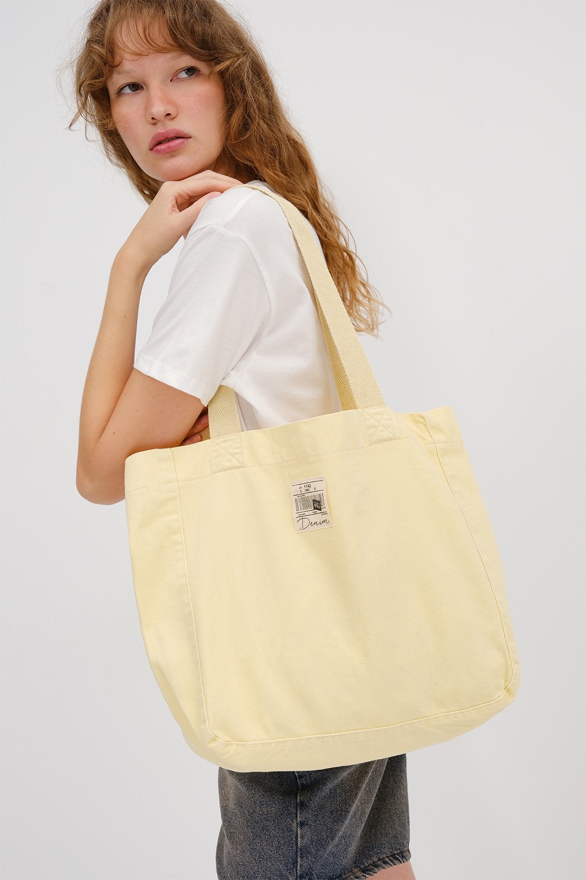 Light-Yellow_Tote-Shoulder-Bag-addax