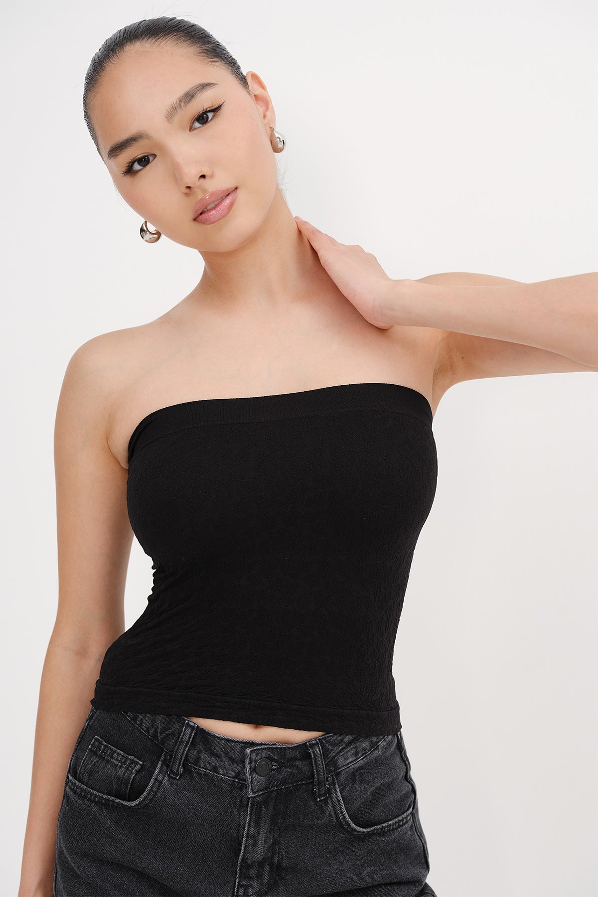 Black_Strapless-Textured-Bustier-addax