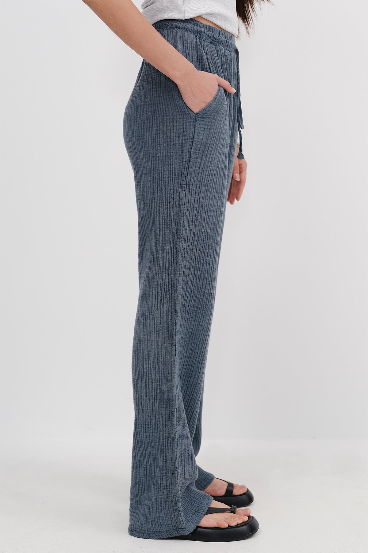 Marlin_Tied-Waist-Wide-Leg-Trousers-addax