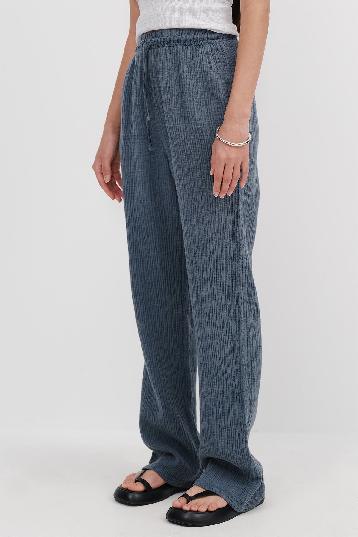 Marlin_Tied-Waist-Wide-Leg-Trousers-addax