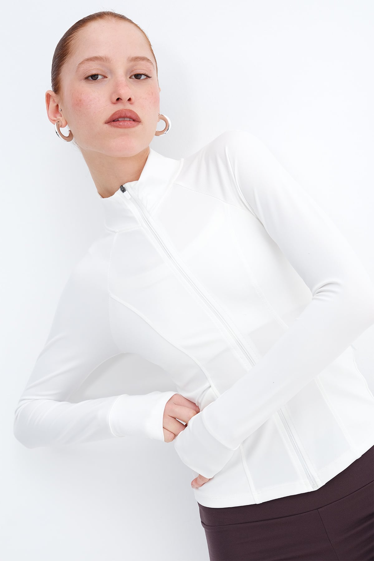 Ecru_Stand-Collar-Zippered-Cardigan-addax