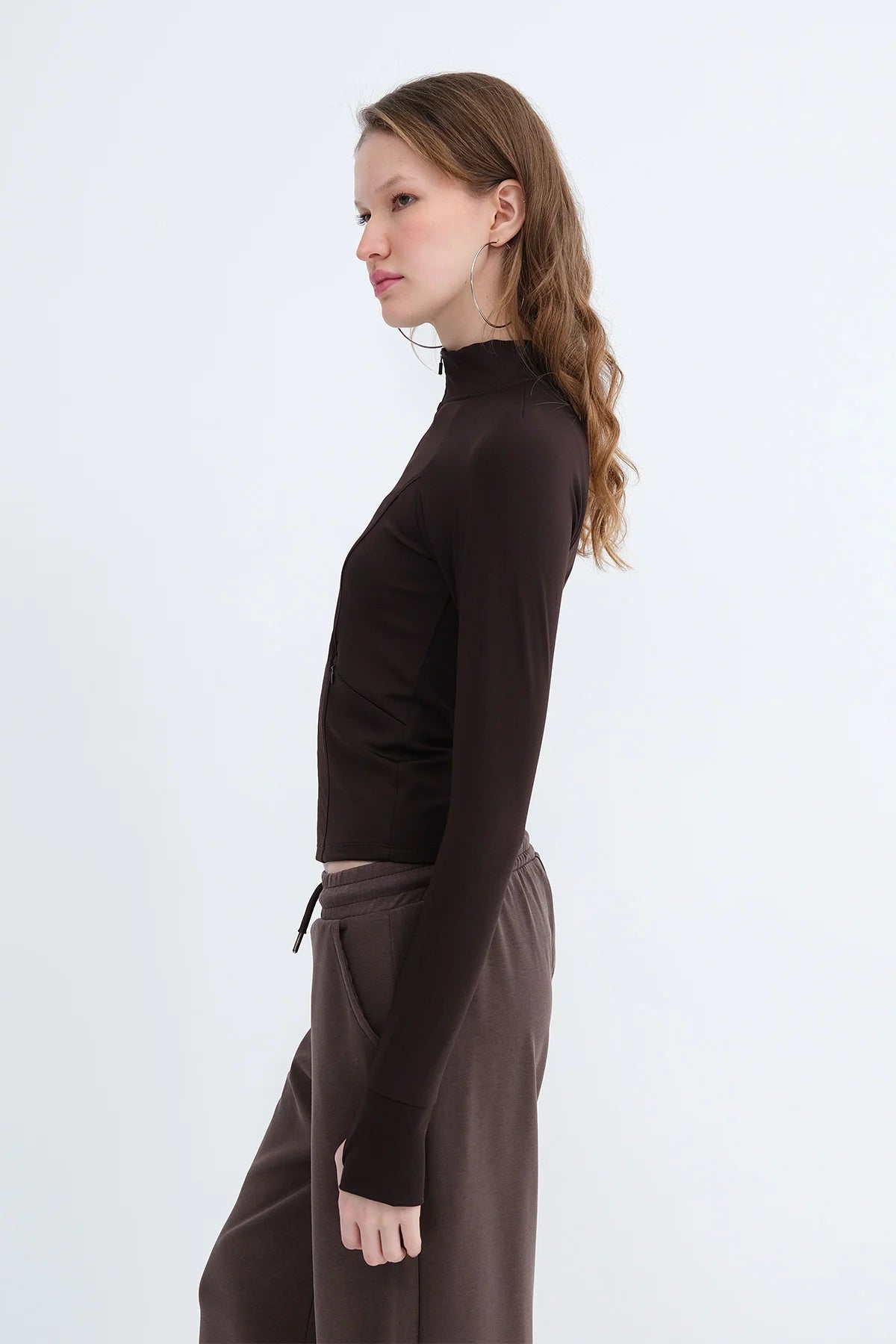 Bitter-Coffee_Stand-Collar-Zippered-Cardigan-addax