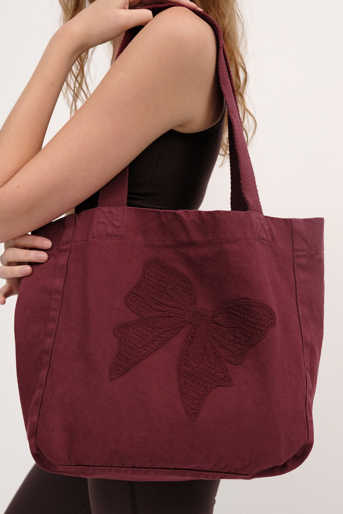 Burgundy_Ribbon-Detailed-Tote-Bag-addax
