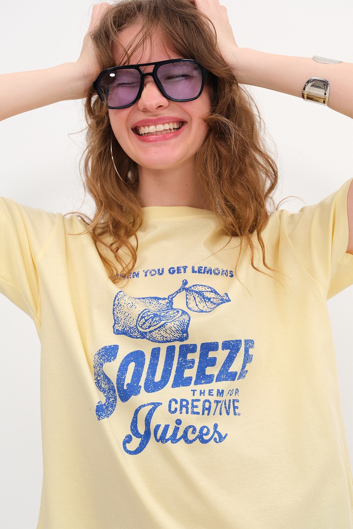 Light-Yellow_Short-Sleeve-Printed-T-Shirt-addax
