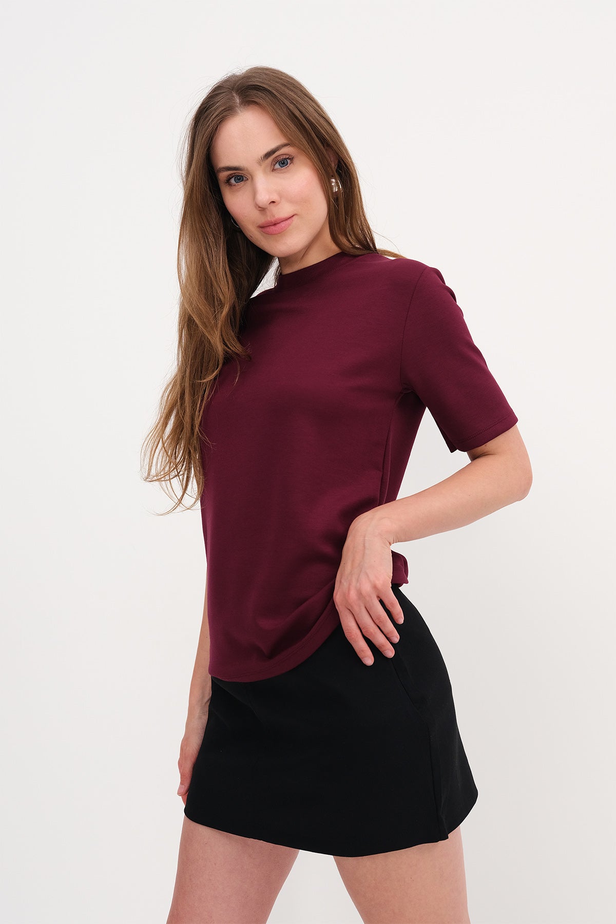 Burgundy_Basic-Modal-T-shirt-addax