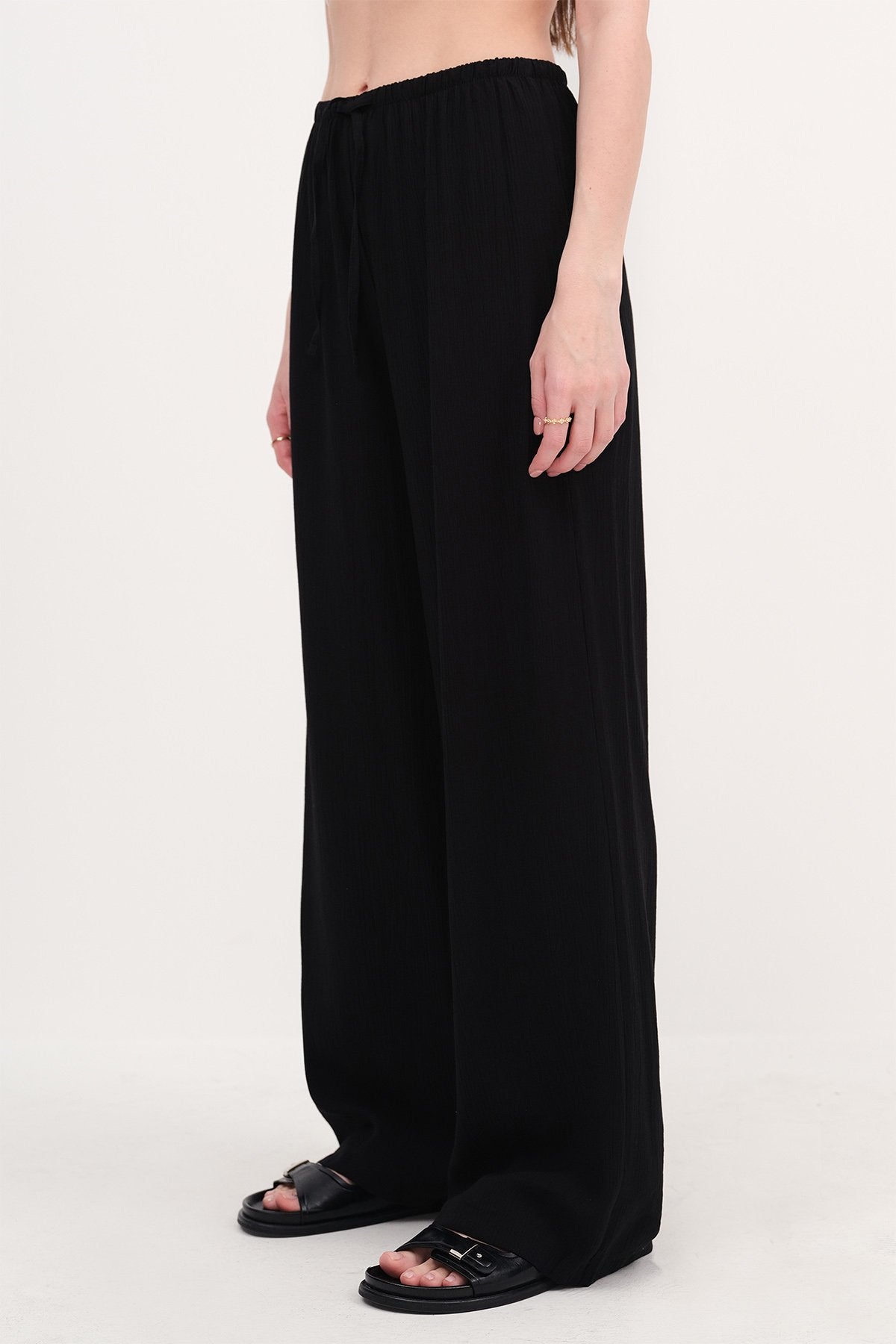 Black_Wide-Leg-Trousers-with-Waist-Rope-Tie-addax