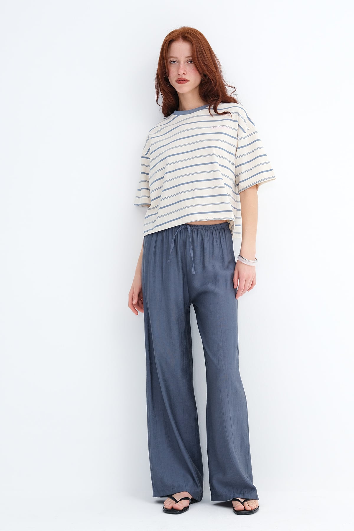 Charcoal_Wide-Leg-Trousers-with-Waist-Rope-Tie-addax