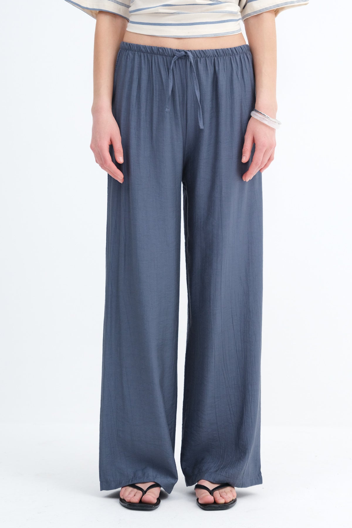 Charcoal_Wide-Leg-Trousers-with-Waist-Rope-Tie-addax