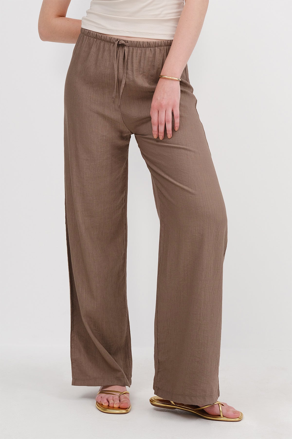 Soft-Brown_Wide-Leg-Trousers-with-Waist-Rope-Tie-addax