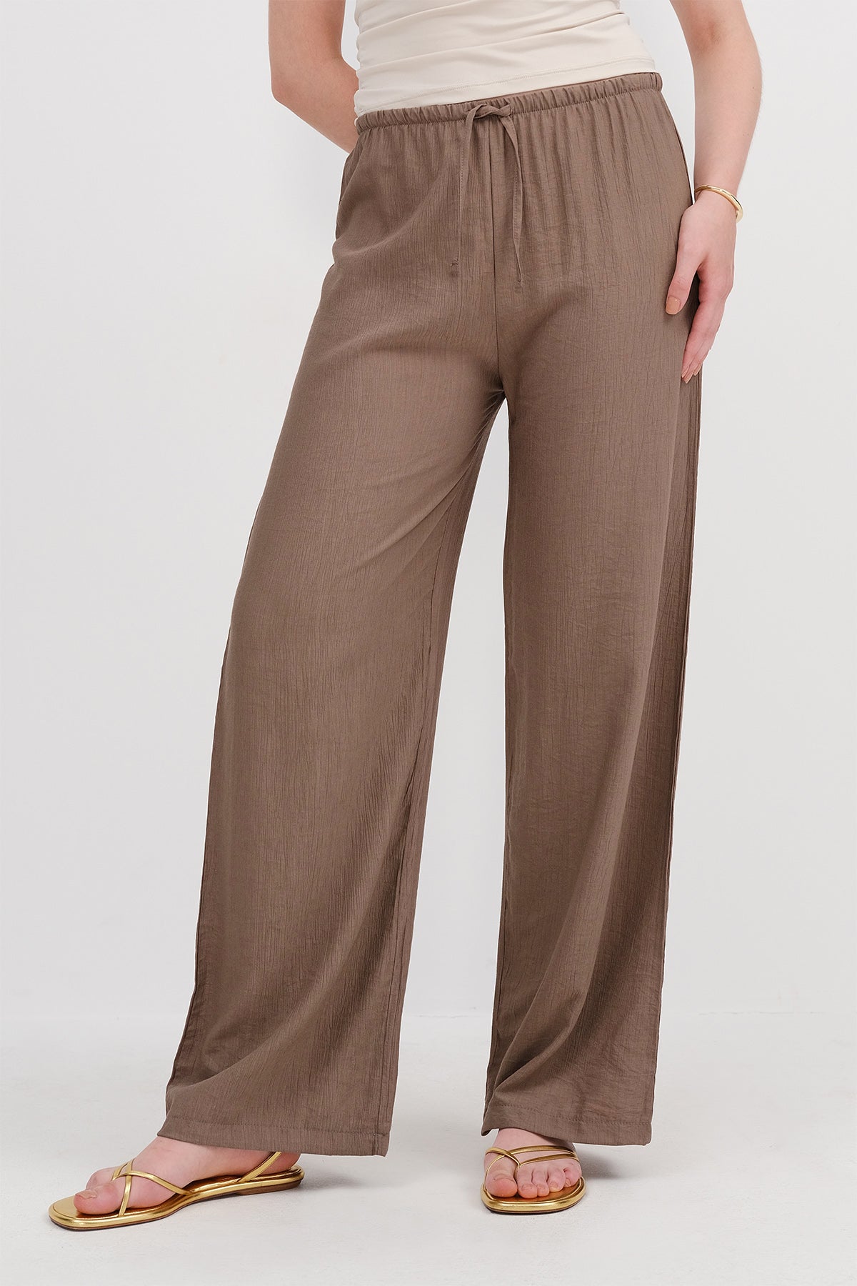 Soft-Brown_Wide-Leg-Trousers-with-Waist-Rope-Tie-addax