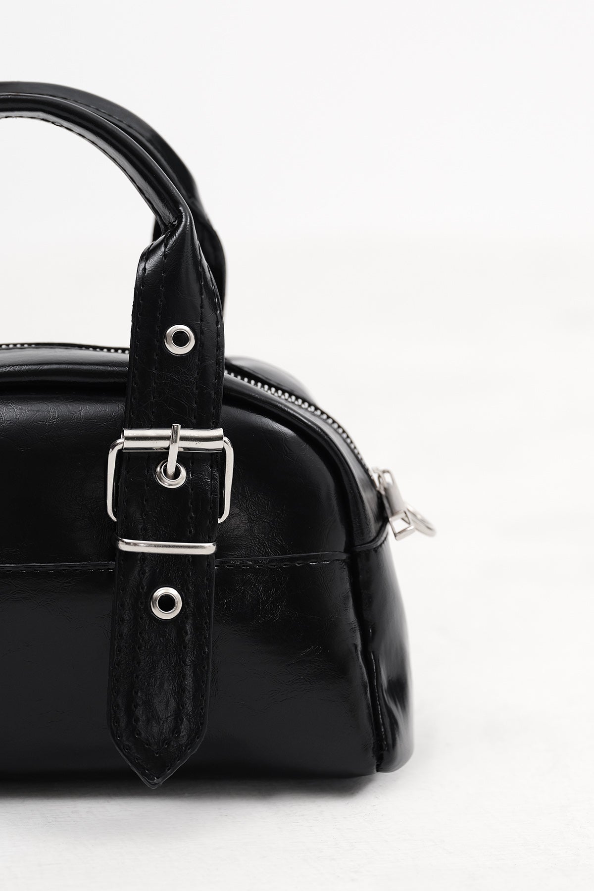 Black_Zip-Closure-Hand-and-Shoulder-Bag-addax