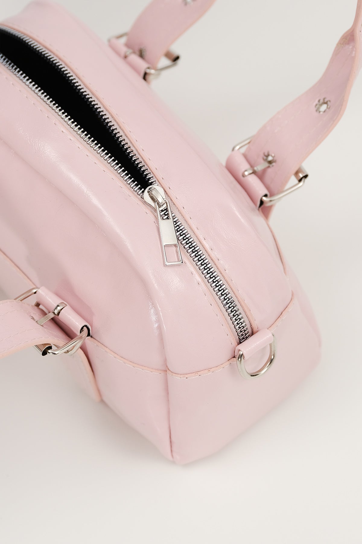 Lotus_Zip-Closure-Hand-and-Shoulder-Bag-addax