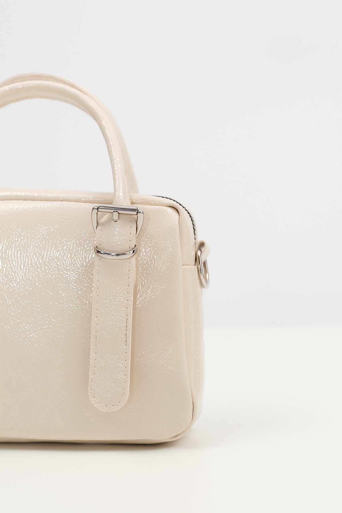Beige_Zippered-Hand-and-Shoulder-Bag-addax