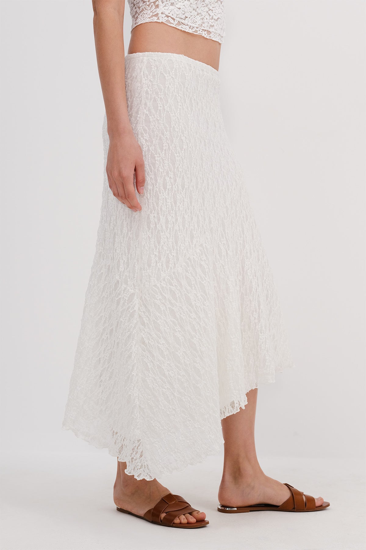 Ecru_Asymmetrical-Cut-Lace-Skirt-addax