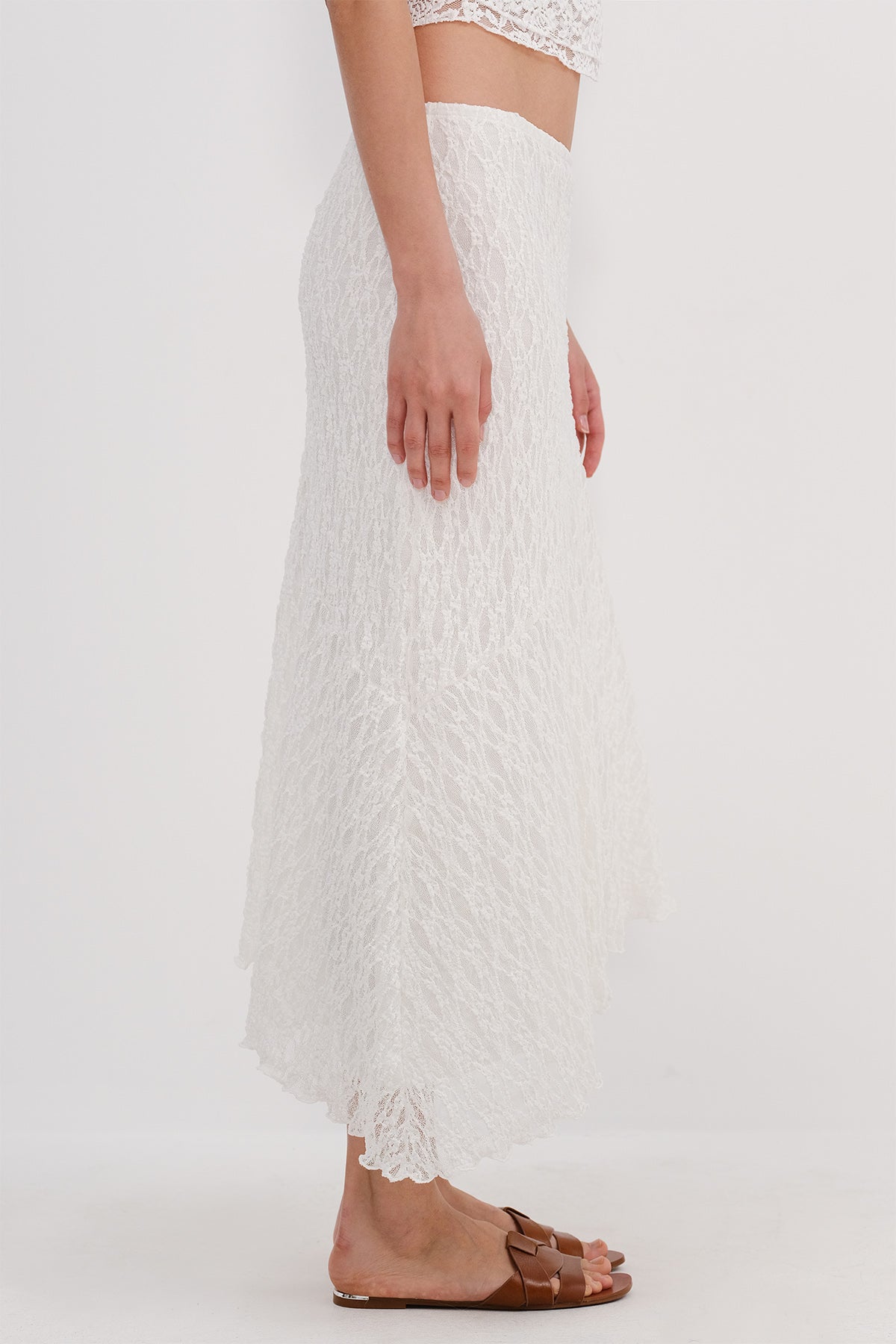 Ecru_Asymmetrical-Cut-Lace-Skirt-addax