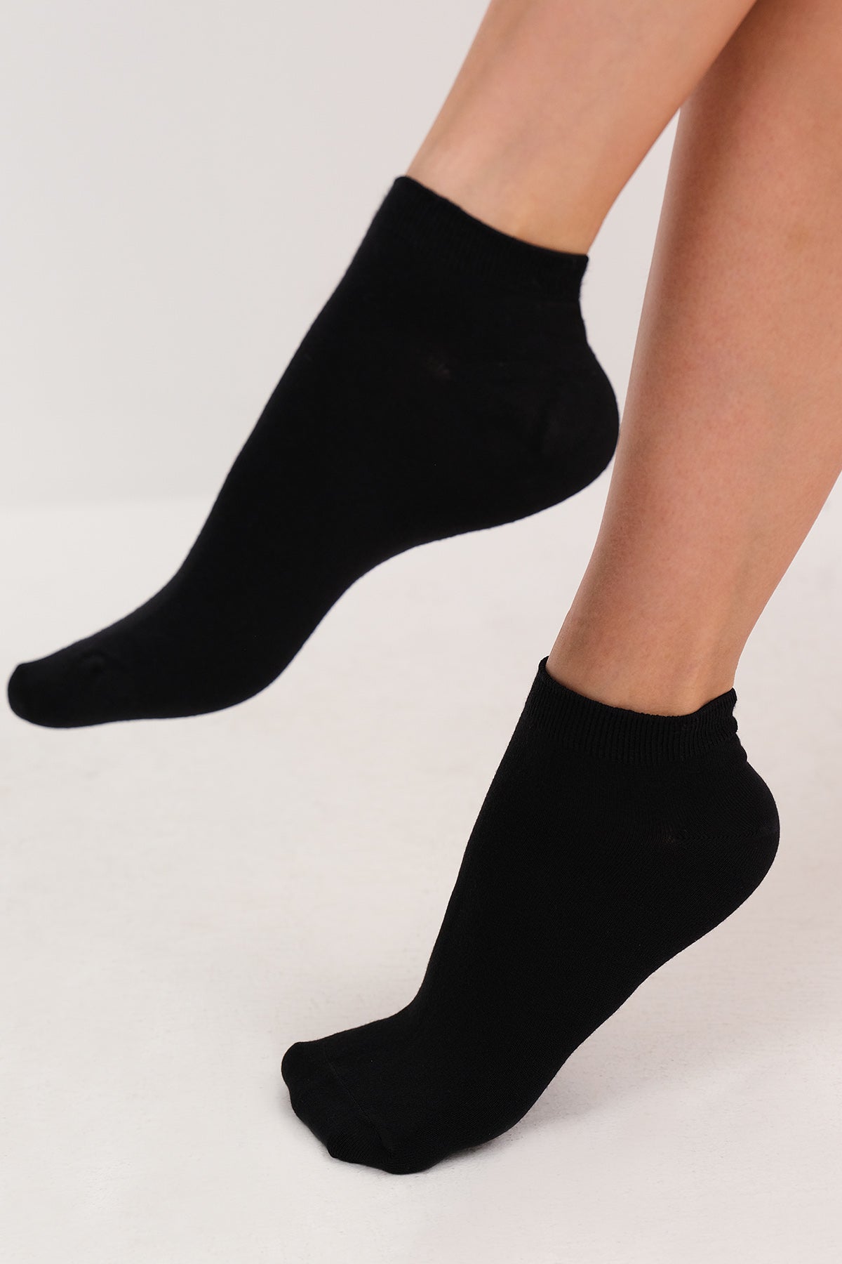 Black_Socks-addax