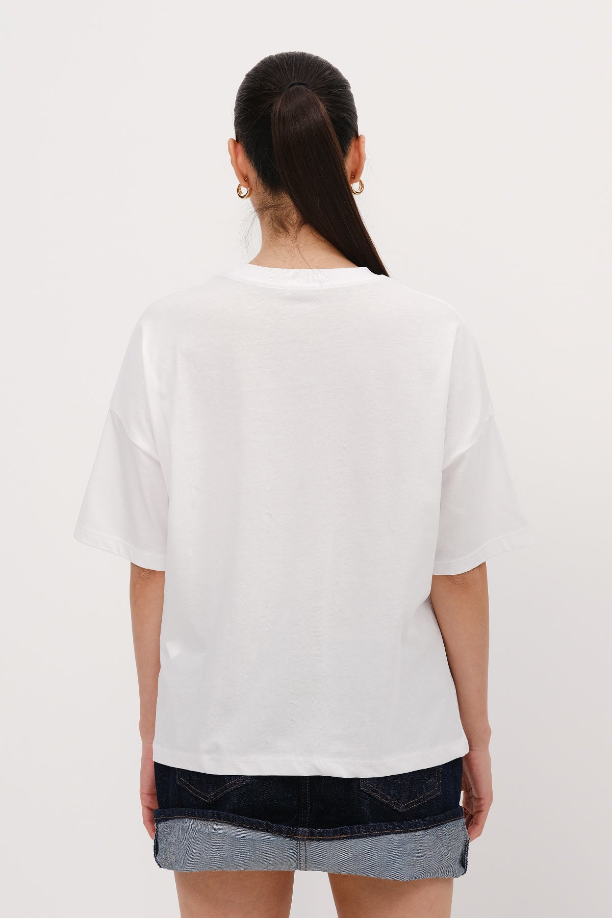 White_Crew-Neck-Basic-T-shirt-addax