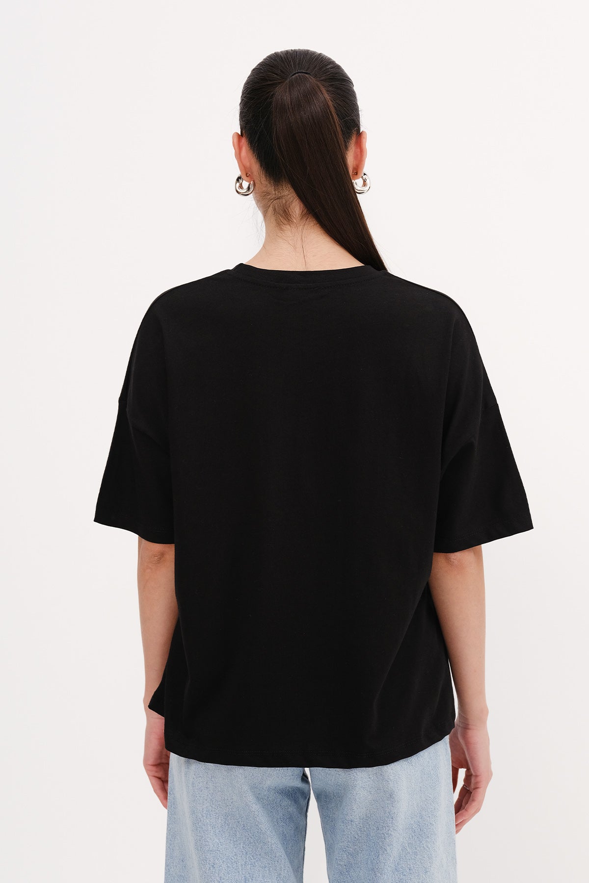 Black_Crew-Neck-Basic-T-shirt-addax