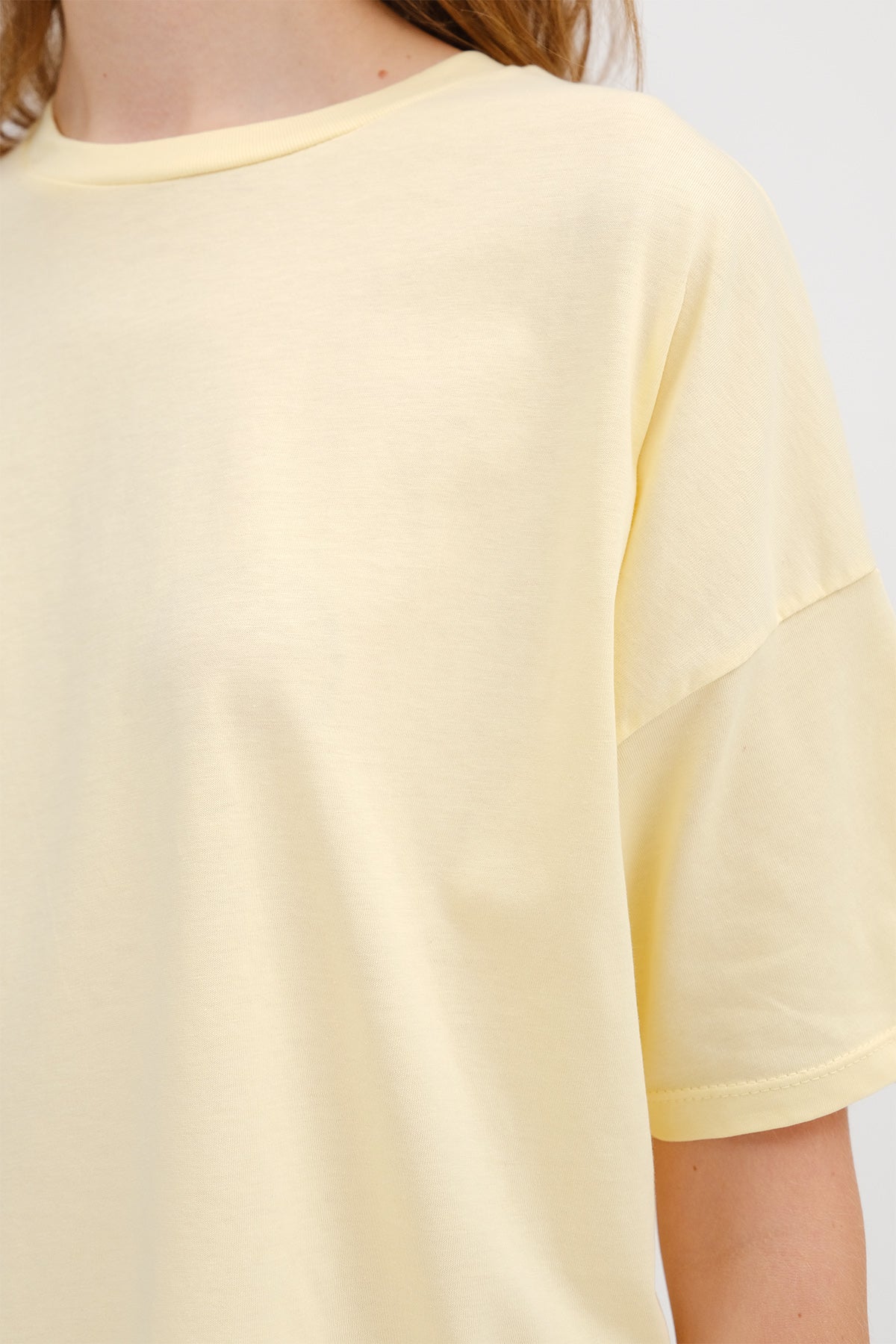 Yellow_Crew-Neck-Basic-T-shirt-addax
