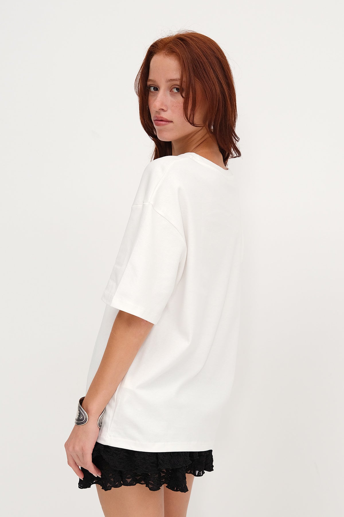 Ecru_Thick-Oversized-Basic-T-Shirt-addax