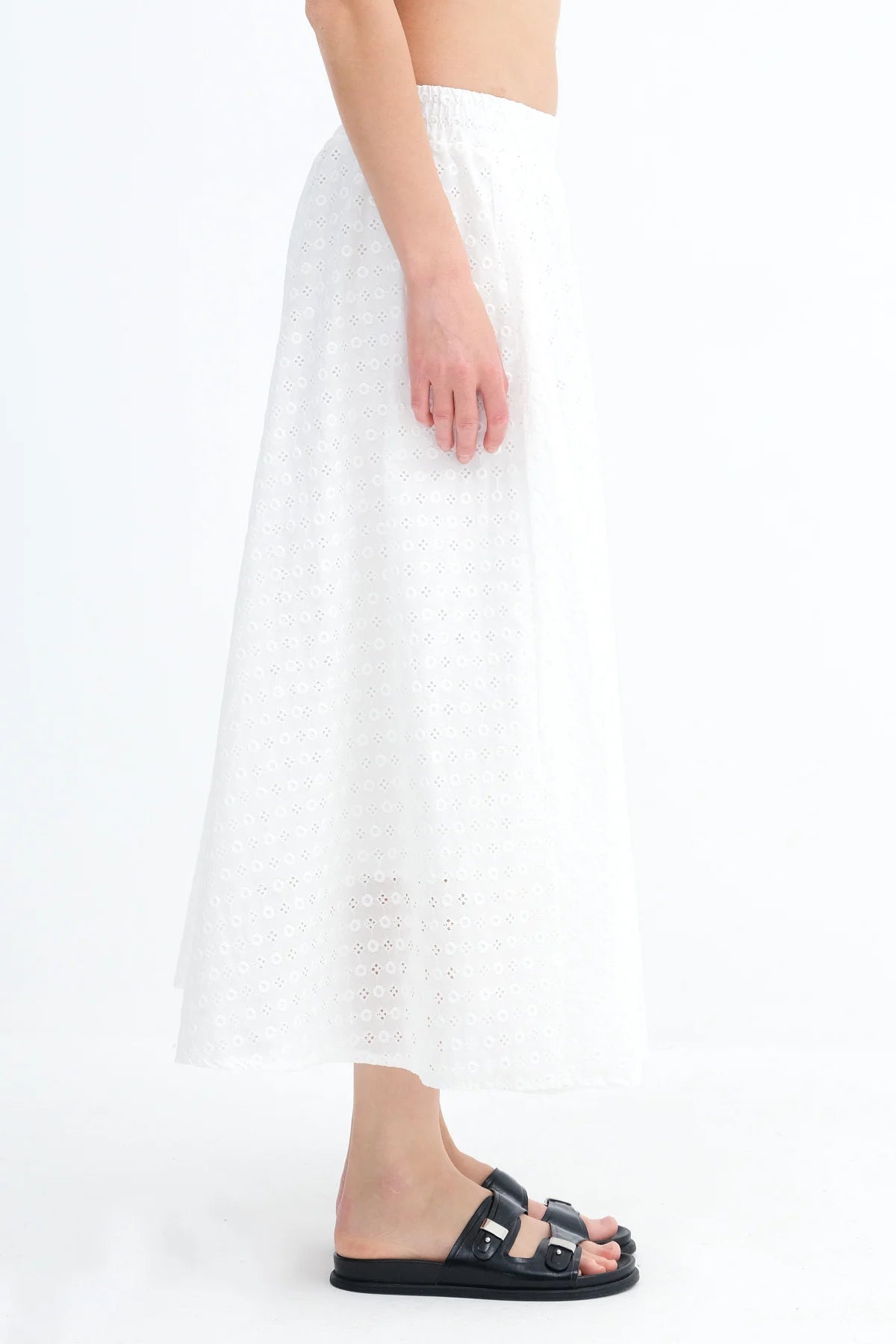 Ecru_Broderie-Anglaise-Long-Skirt-addax