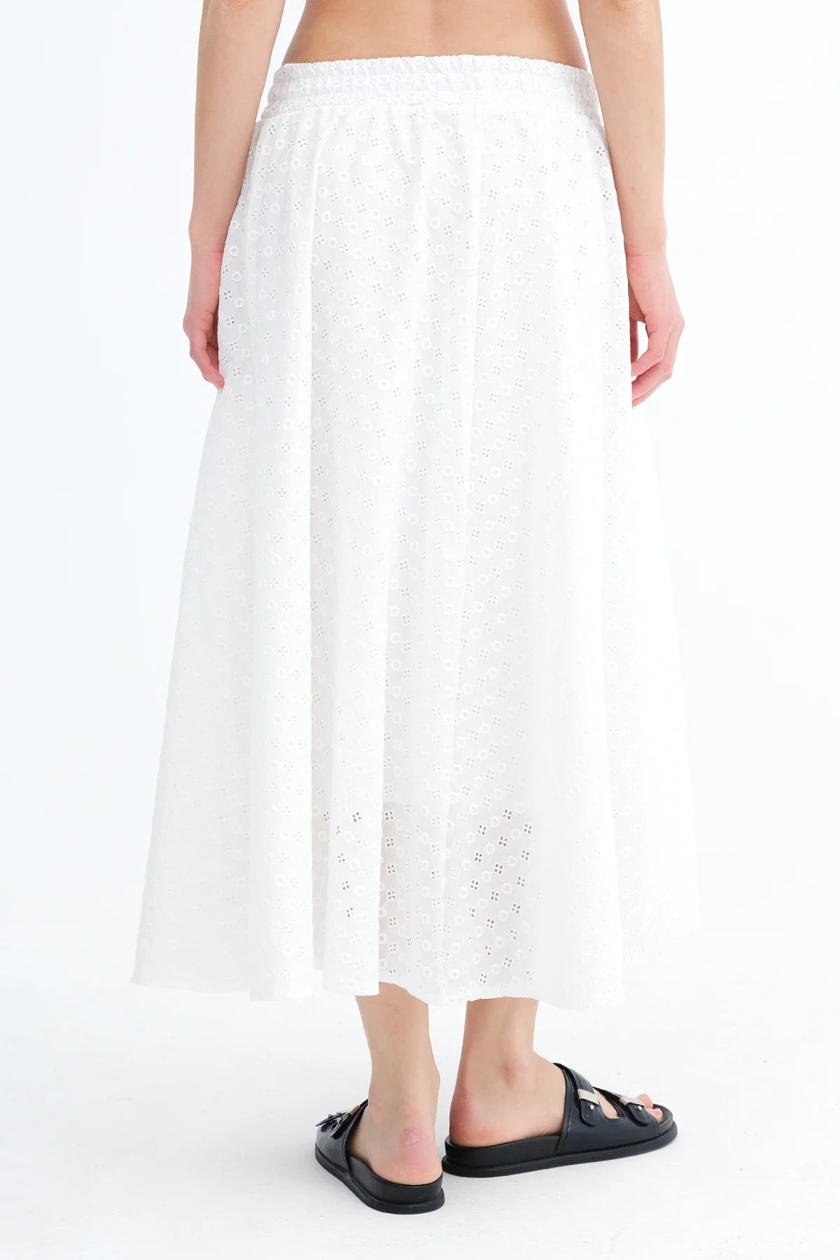 Ecru_Broderie-Anglaise-Long-Skirt-addax