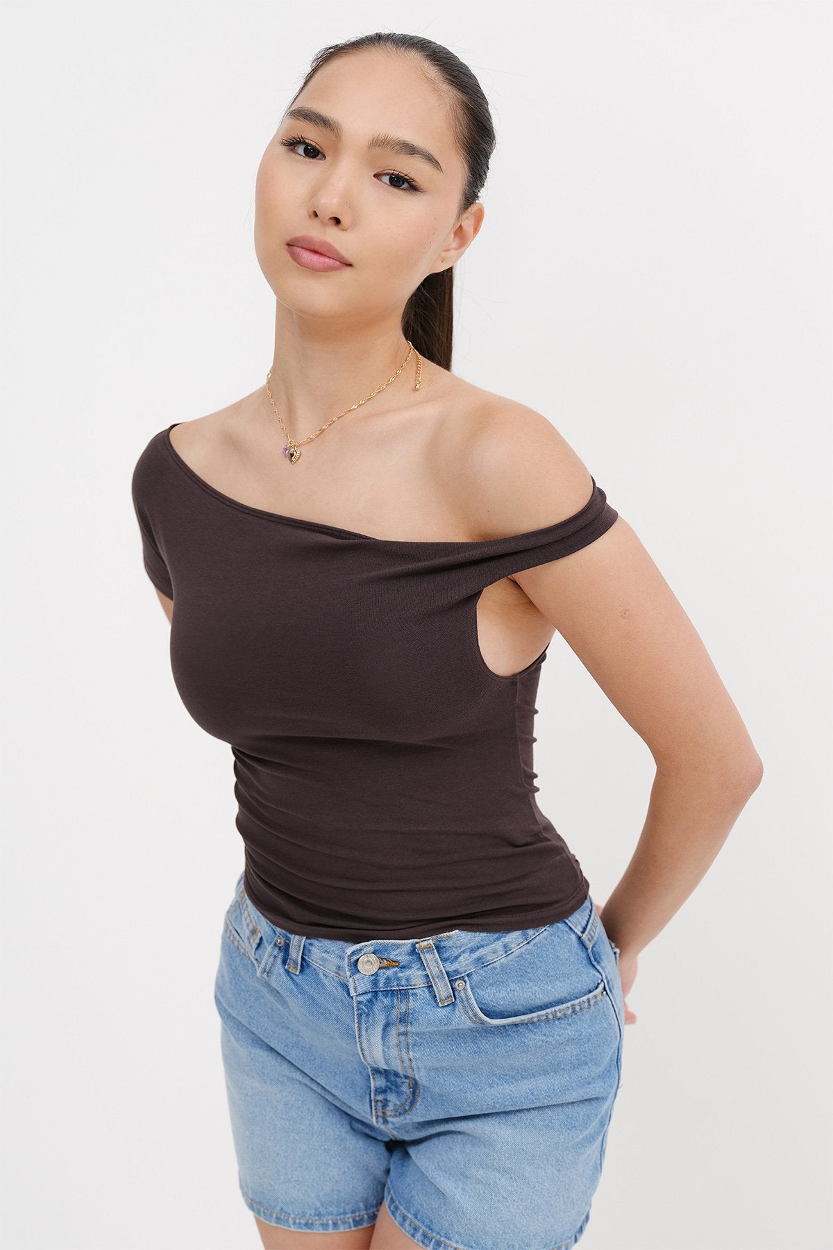 Soft-Brown_Basic-T-shirt-addax