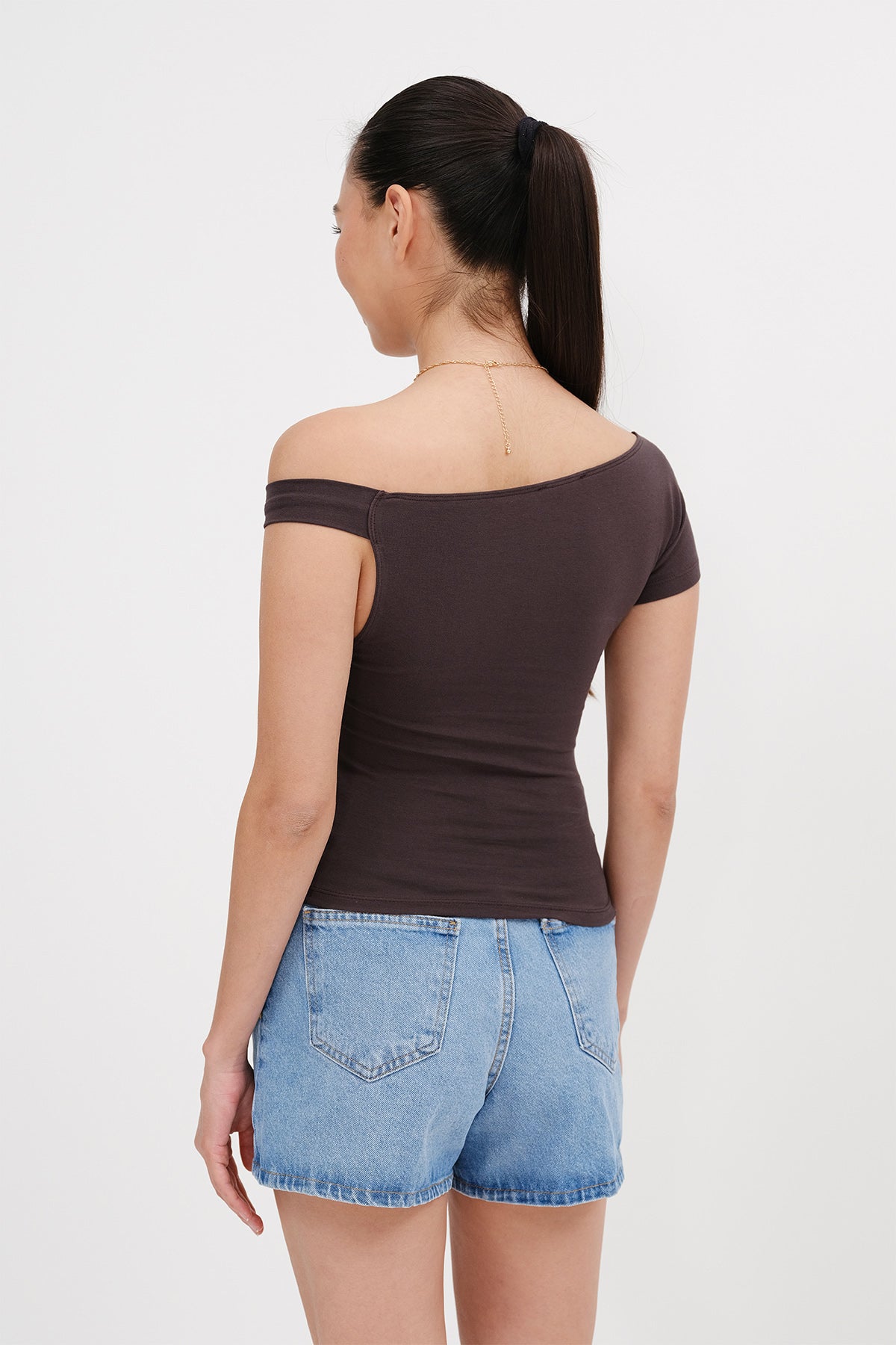 Soft-Brown_Basic-T-shirt-addax