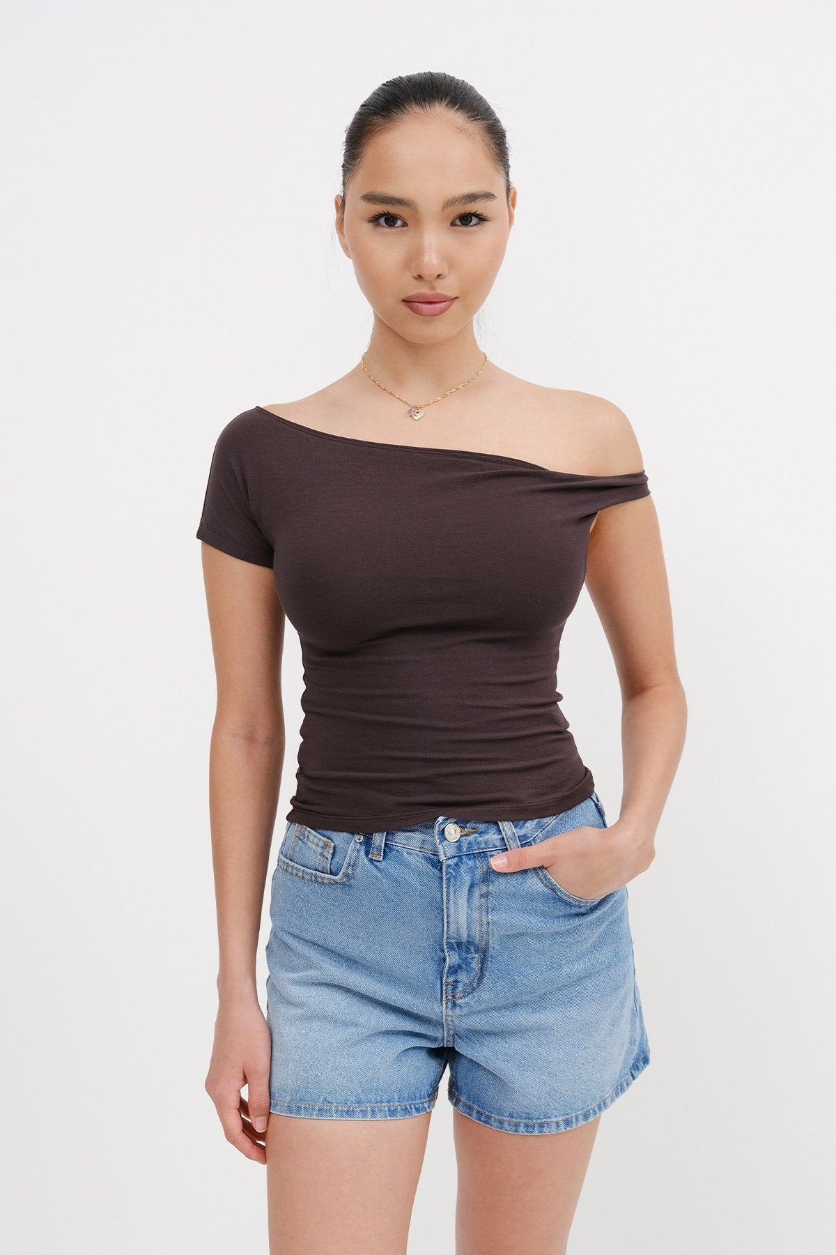 Soft-Brown_Basic-T-shirt-addax