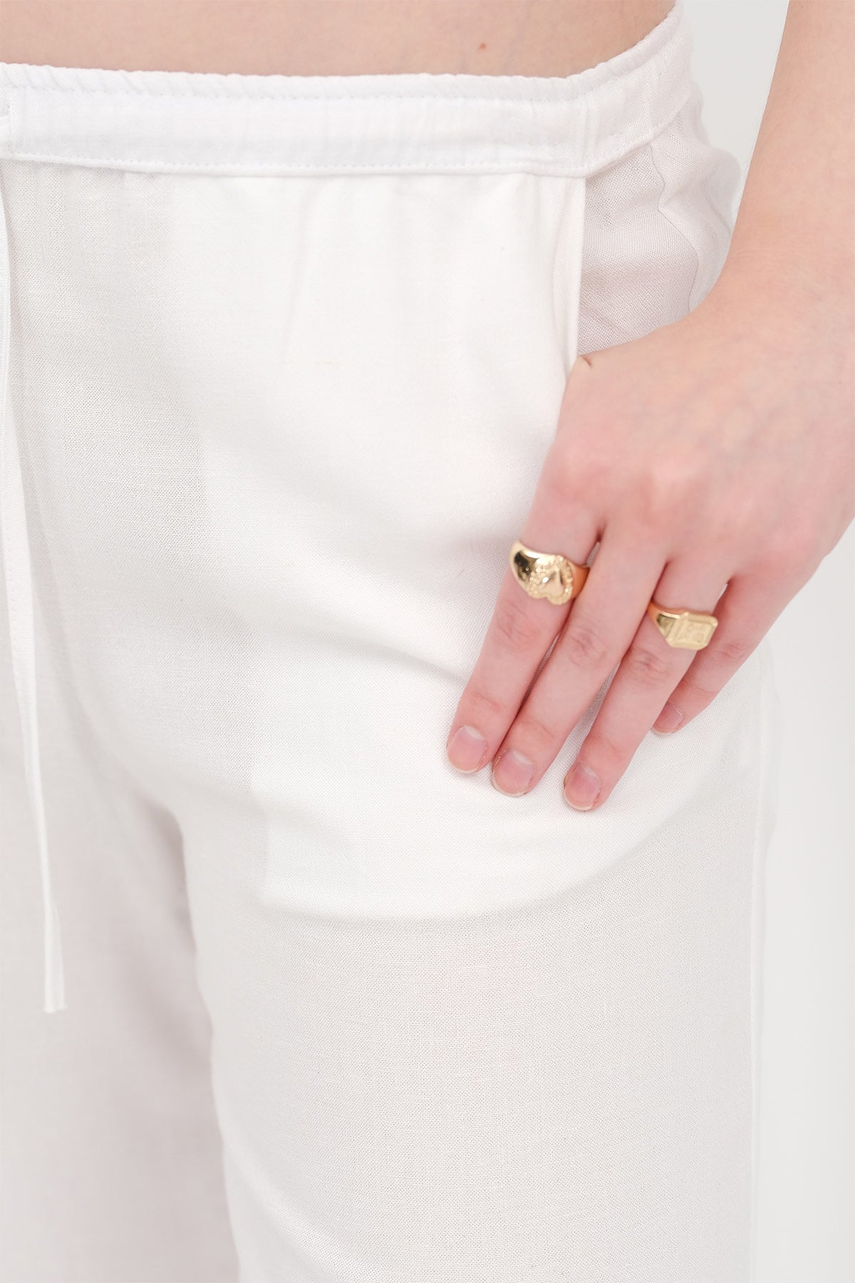 White_Wide-Leg-Trousers-addax