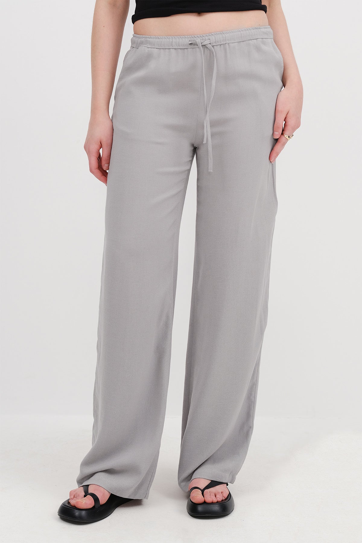 Grey_Wide-Leg-Trousers-addax
