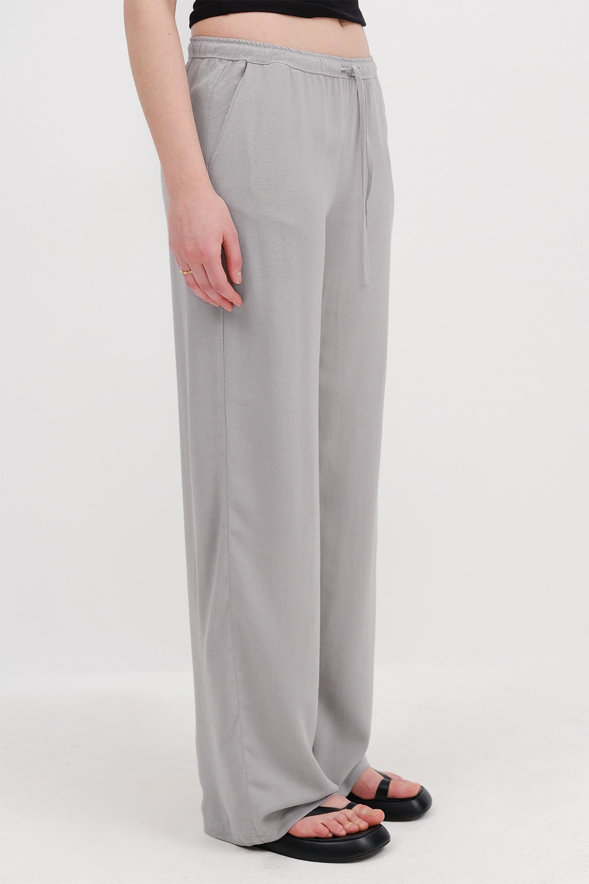 Grey_Wide-Leg-Trousers-addax