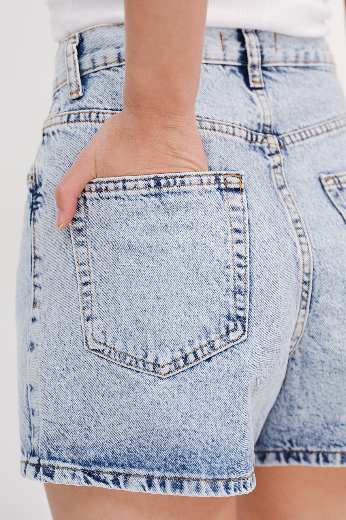 Acid-Wash_High-Waist-Denim-Shorts-addax