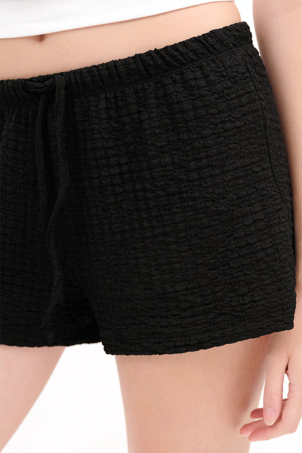 Black_Elastic-Waist-Textured-Shorts-addax
