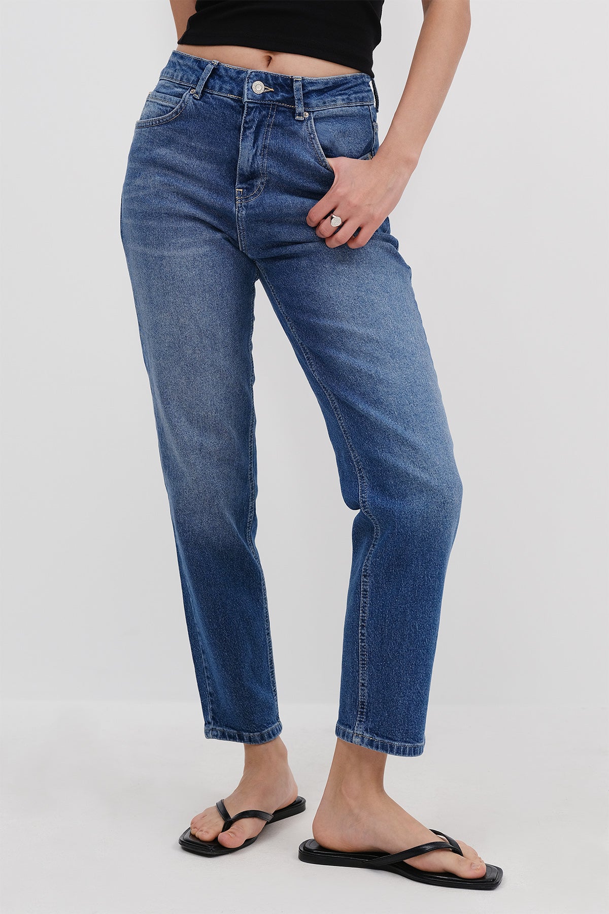 Tint_High-Waist-Mom-Jean-Trousers-addax